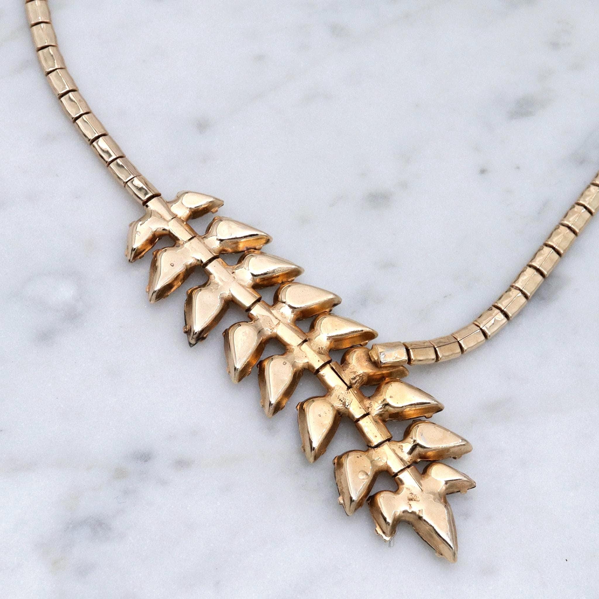 Retro gold plated rhinestone leaves lariat style necklace