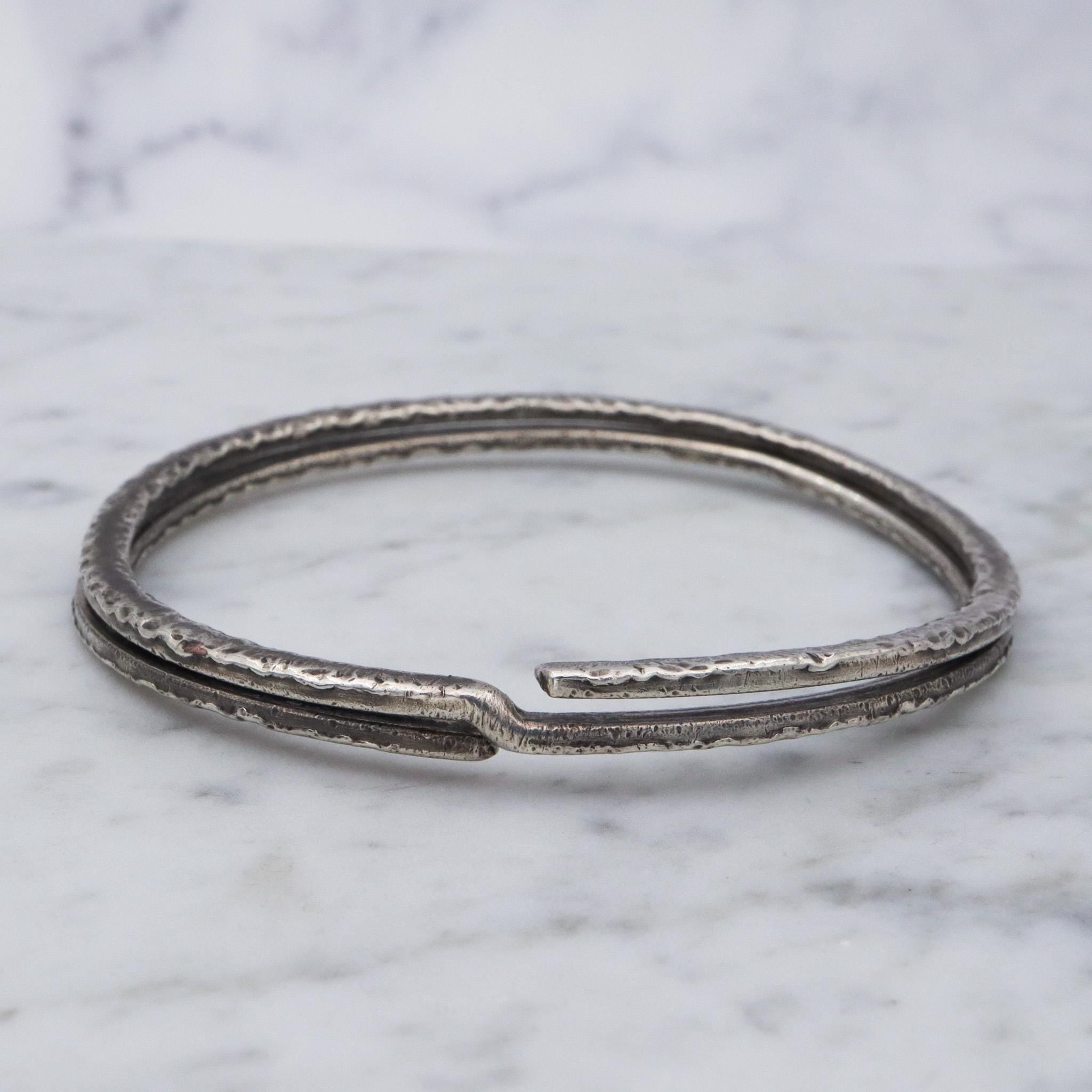 Rare antique Tiffany & Co hand hammered sterling silver split key ring bangle