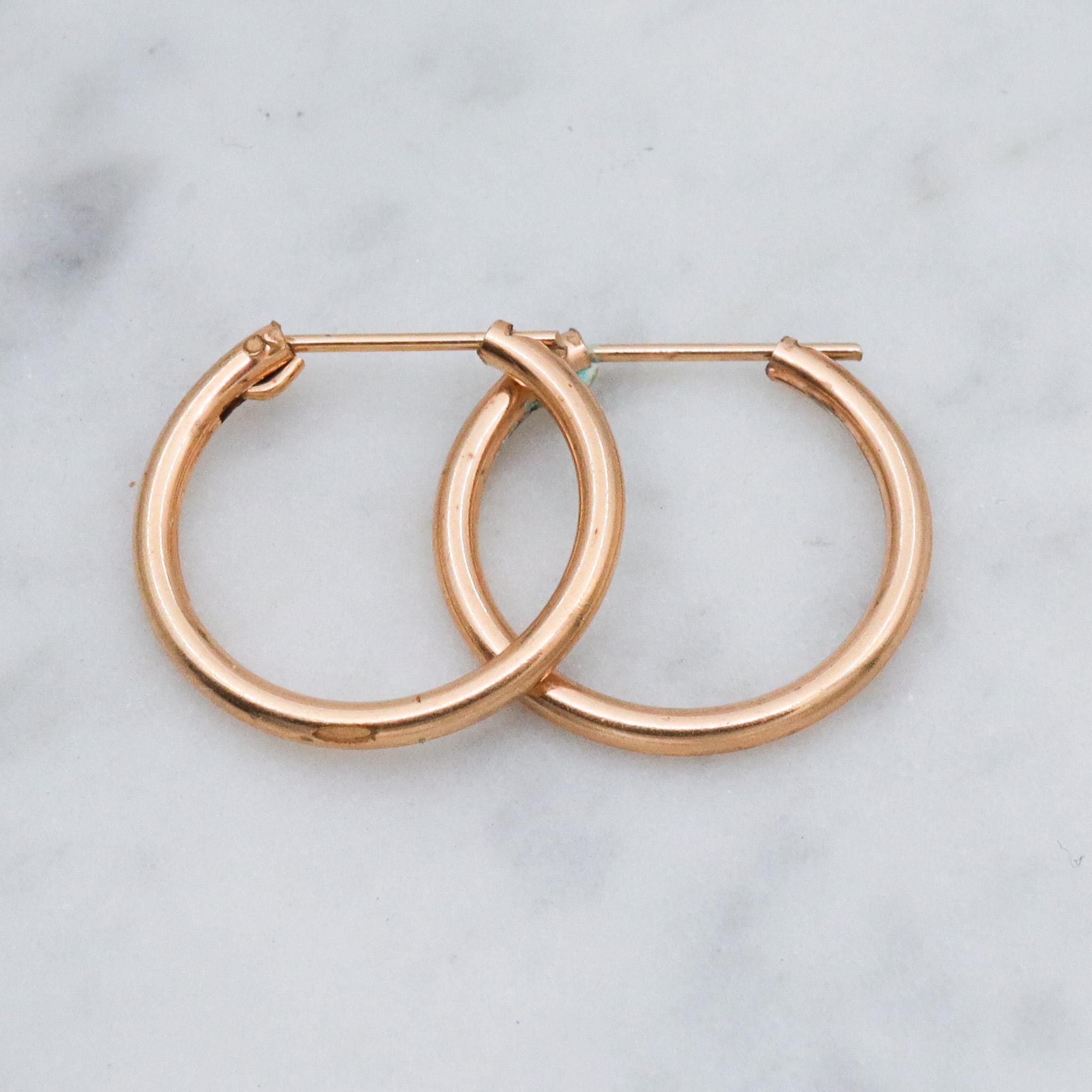 Vintage 10k gold petite hoop earrings