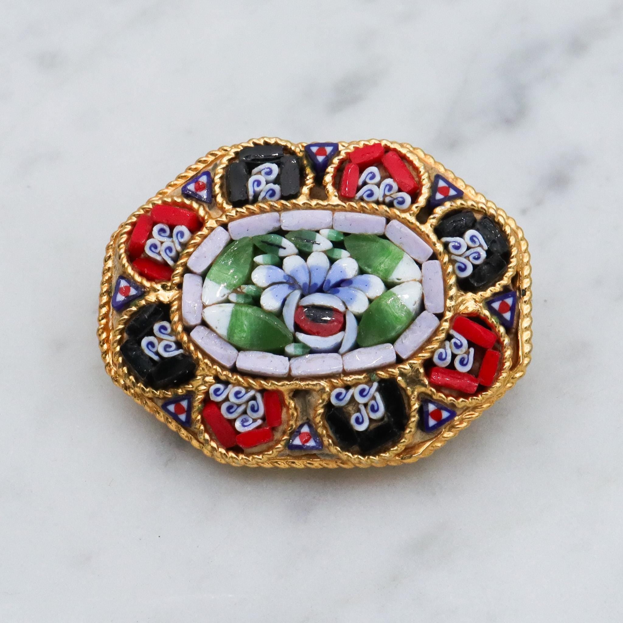 Vintage Italian micro mosaic tile gold plated brooch