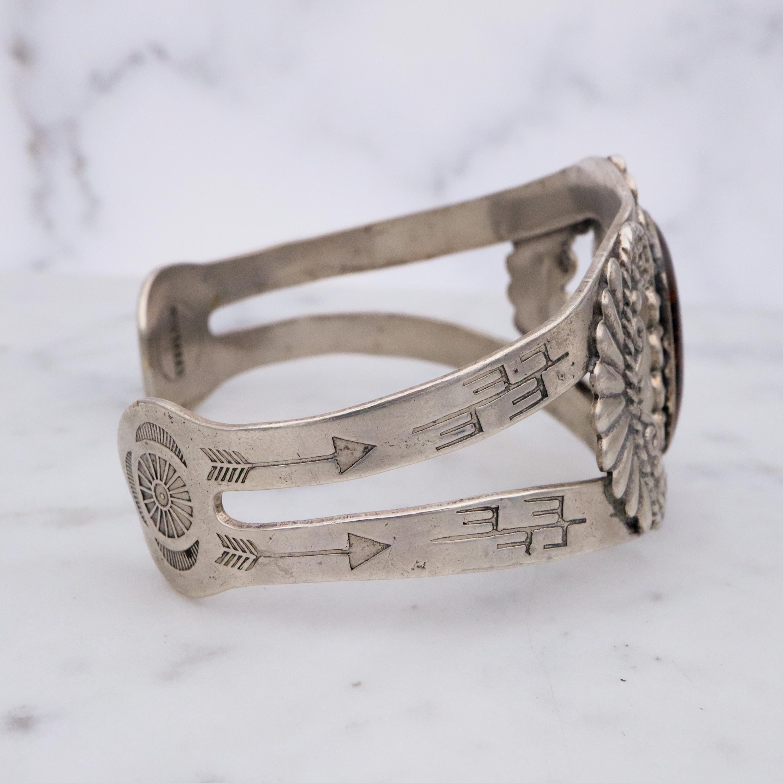 Navajo sterling silver agate cuff bracelet