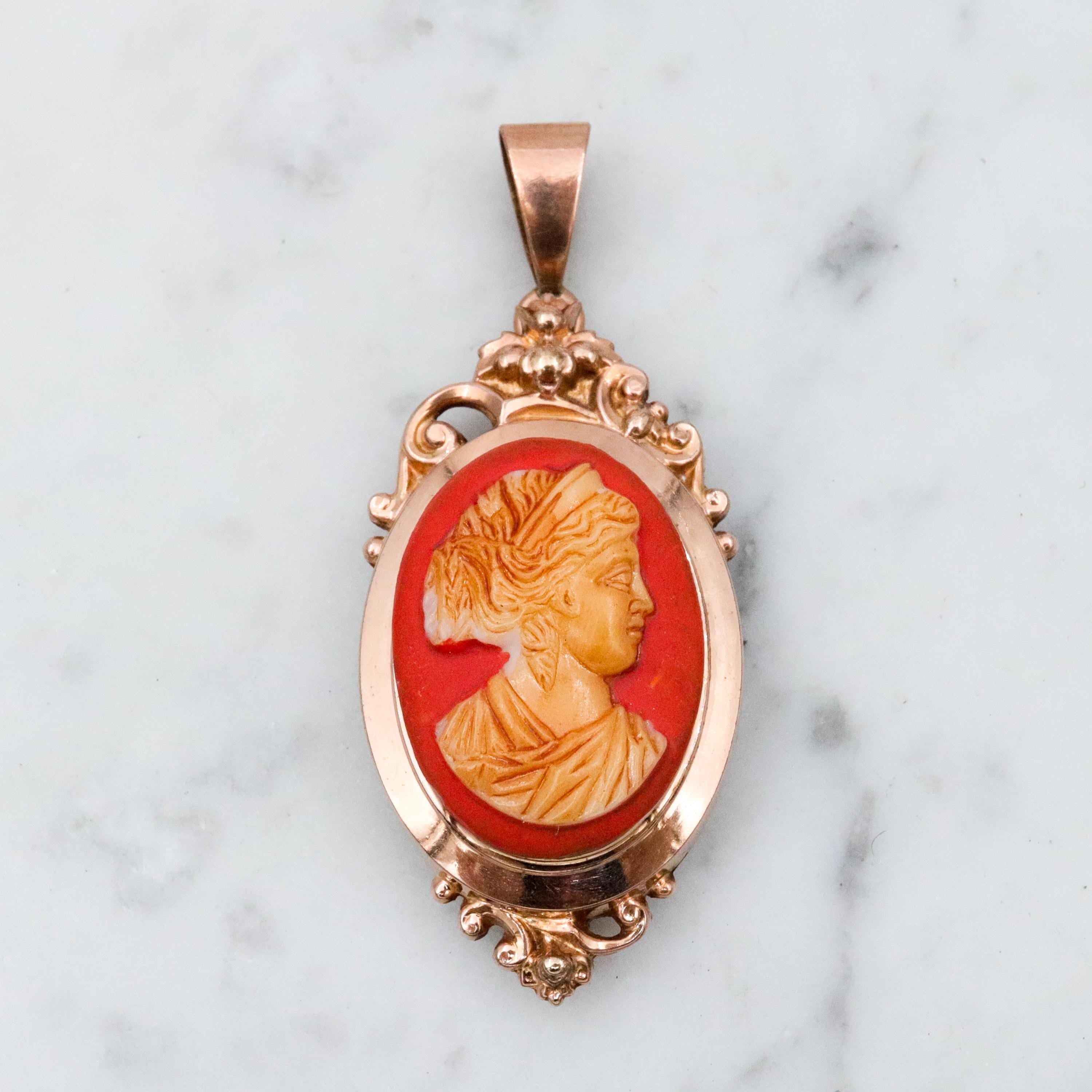 Antique Art Nouveau gold filled glass cameo locket pendant