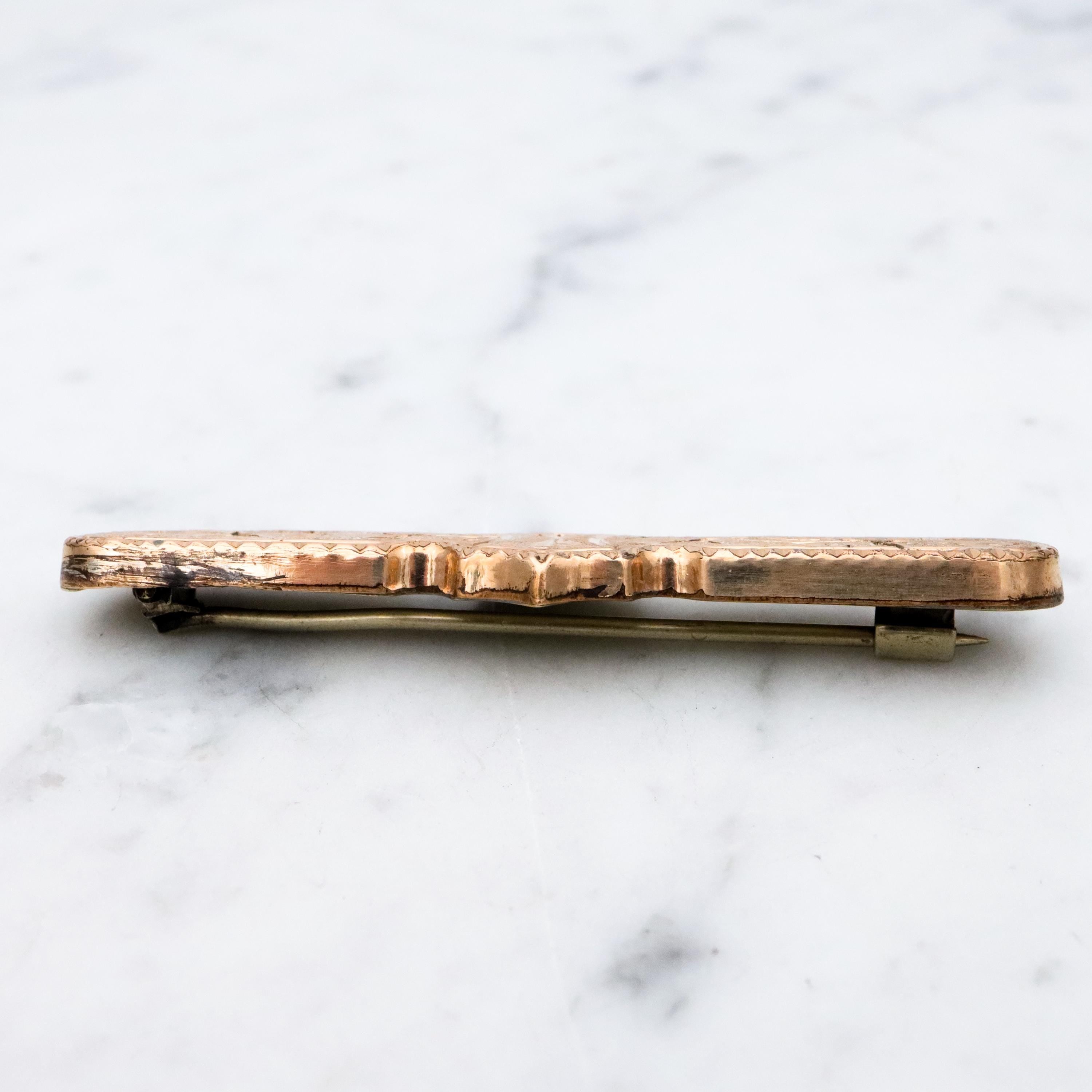 Antique Victorian gold filled leaf etched bar pin