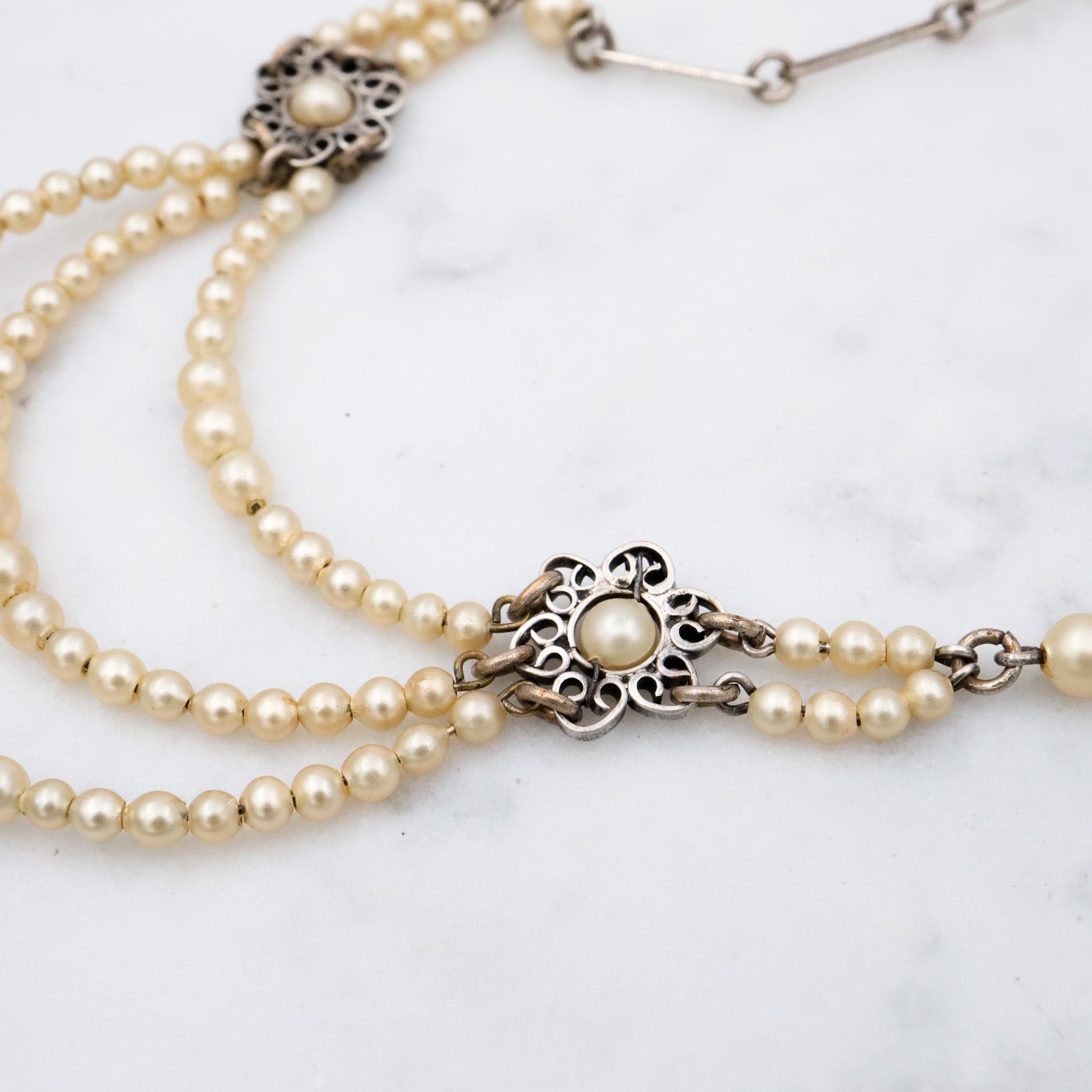 Antique Art Deco faux pearl chandelier silver tone necklace