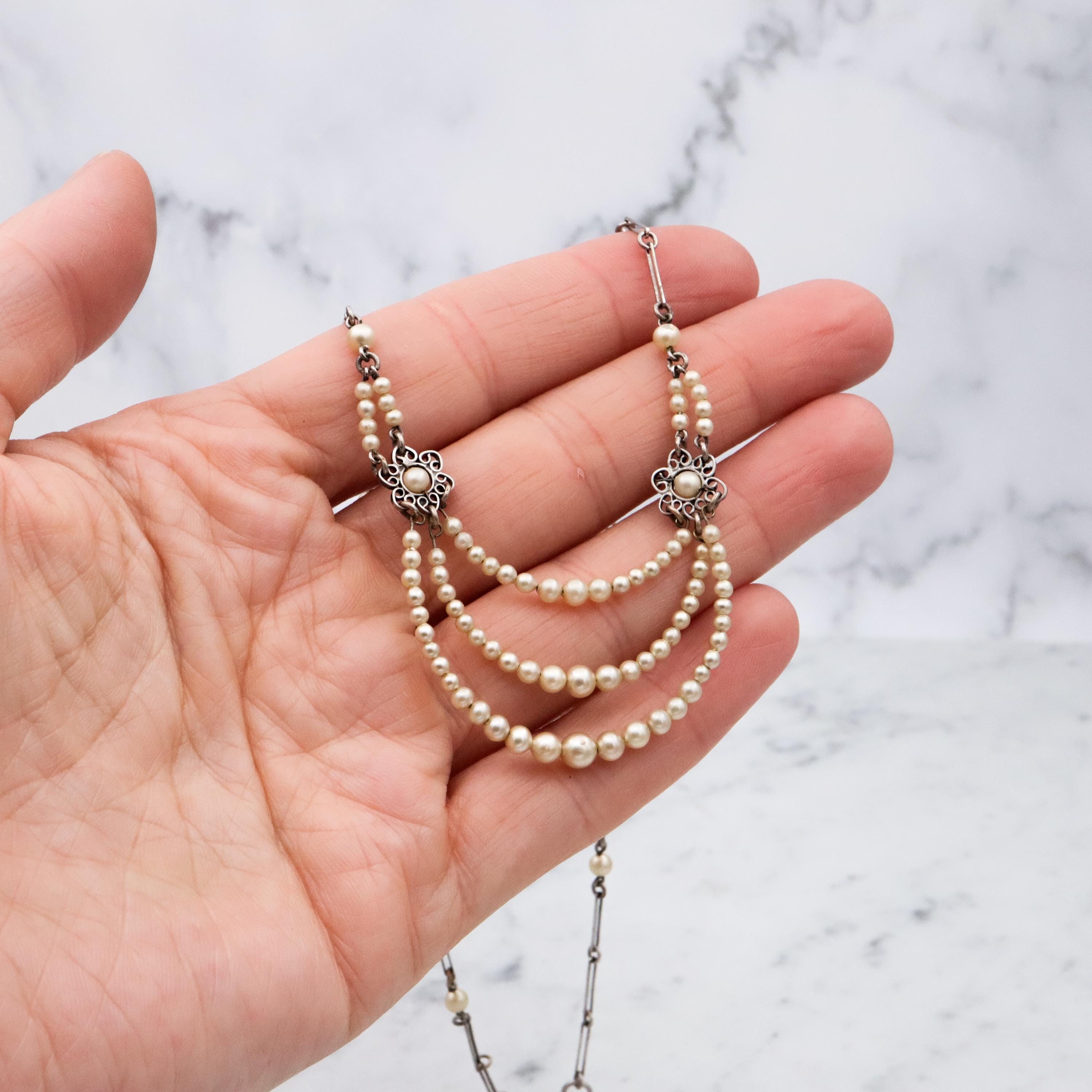 Antique Art Deco faux pearl chandelier silver tone necklace