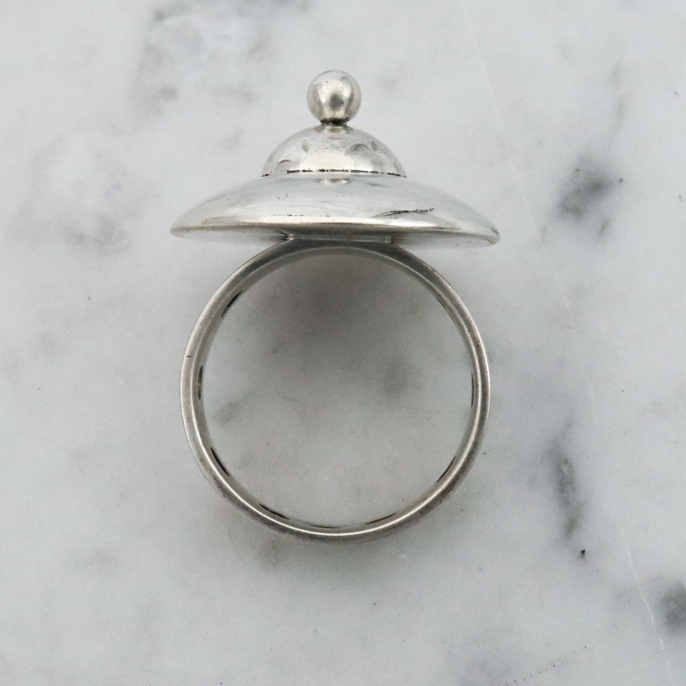 Modernist sculptural sterling disc ring, size 7