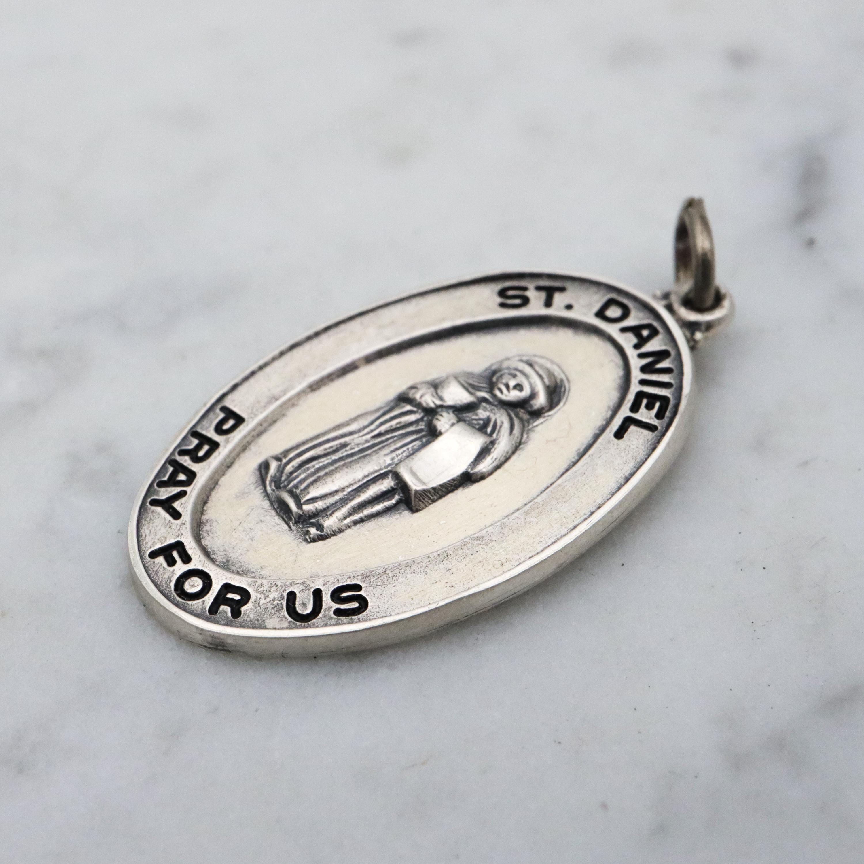 Vintage Creed sterling Saint Daniel medal pendant