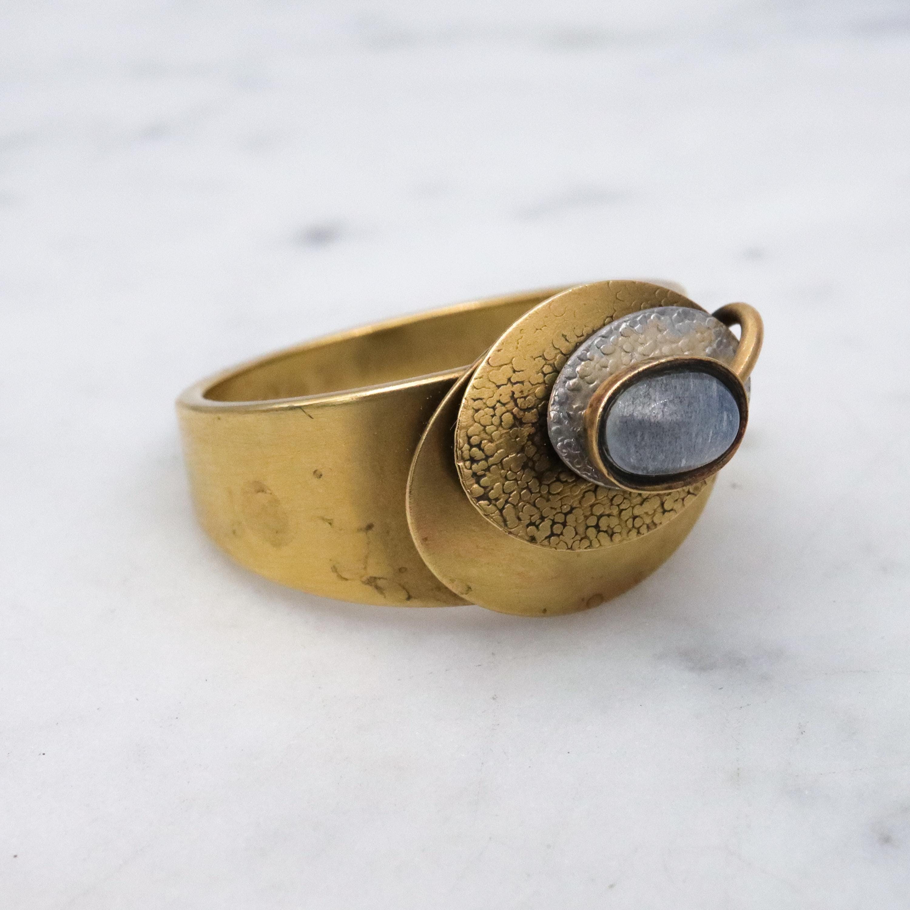 MCM studio artist geometric brass ring w/moonstone, size 10