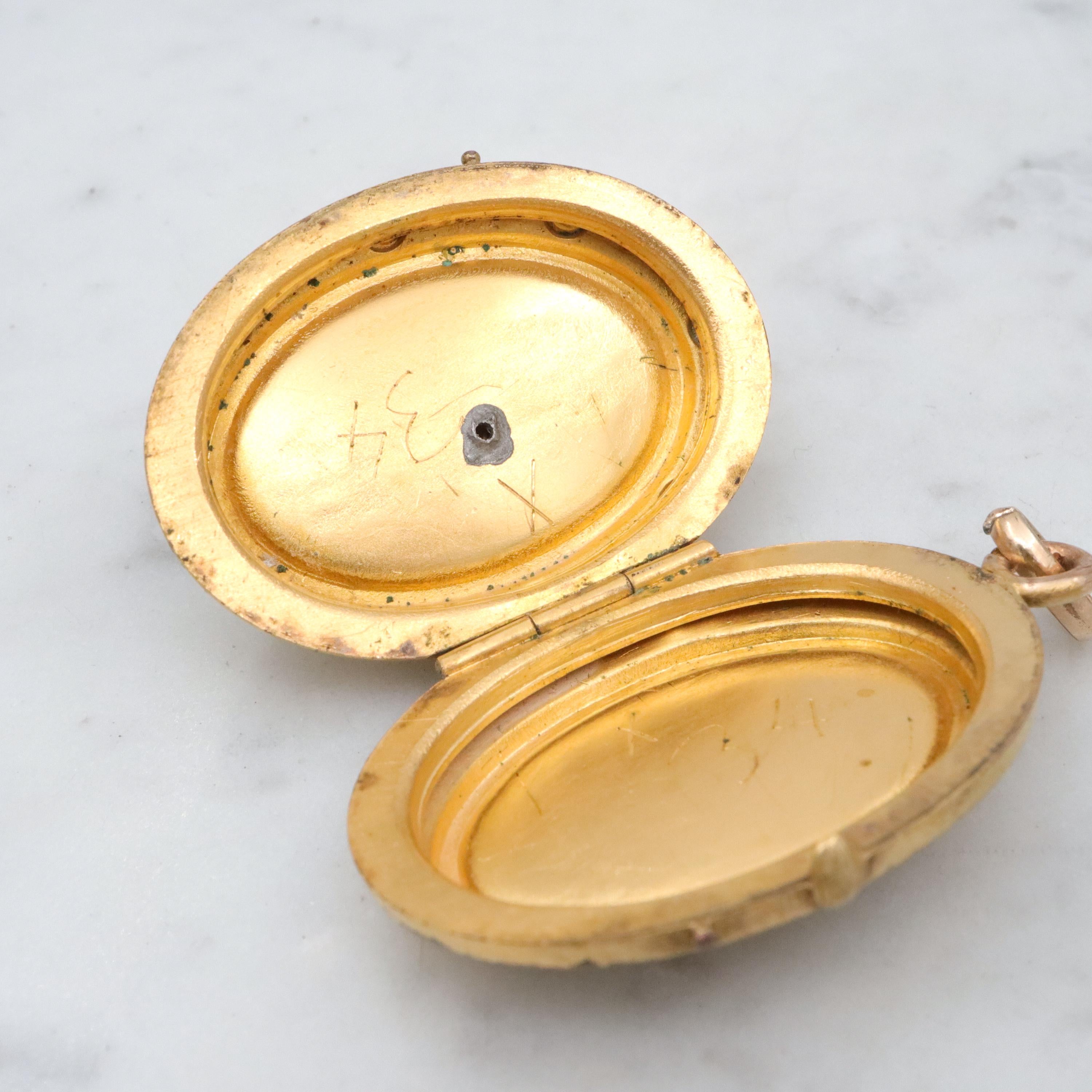 Antique Victorian gold filled & gilt metal Etruscan Revival locket pendant