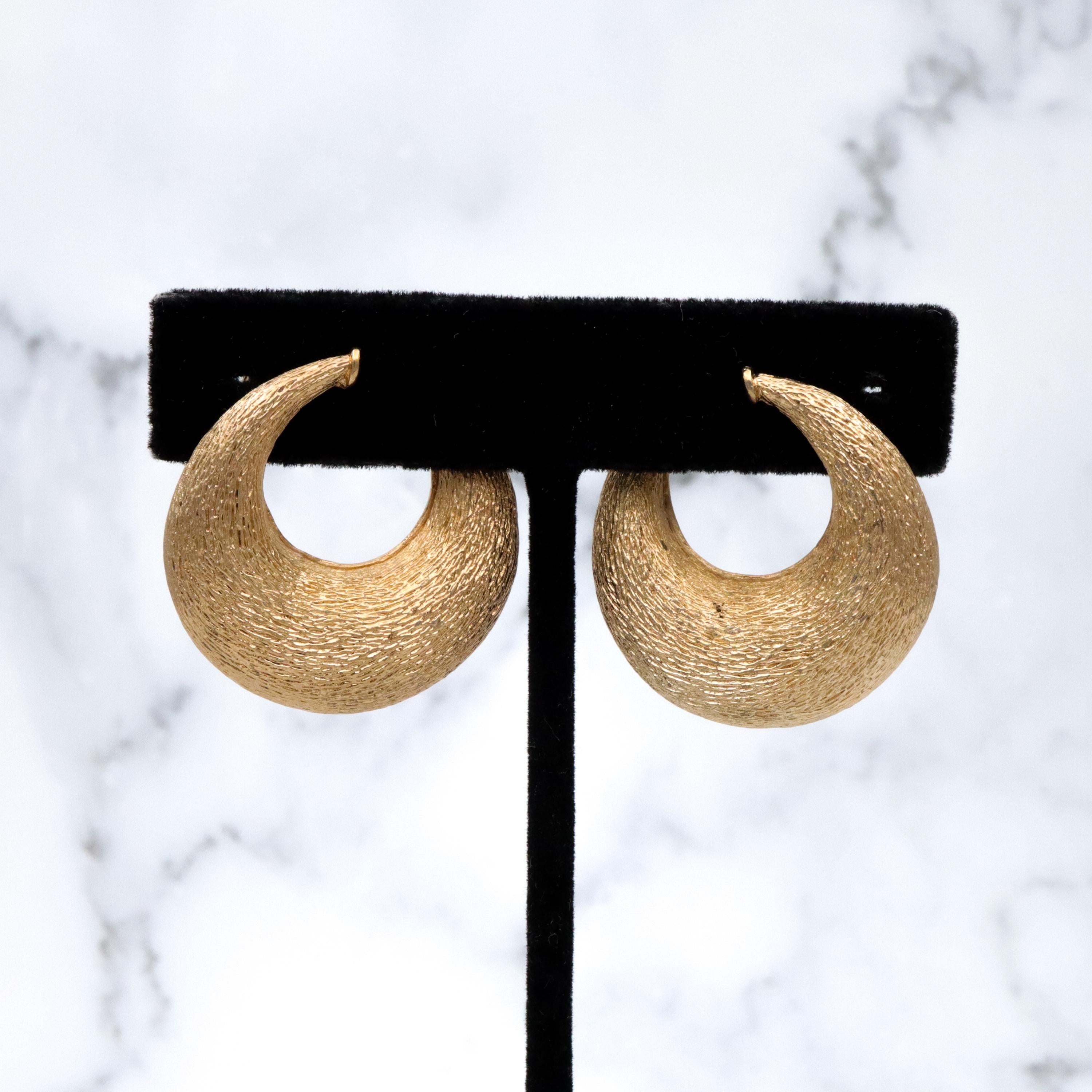 Vintage 70s Ciner textured gold plated flattened hoop huggie clip-on earrings