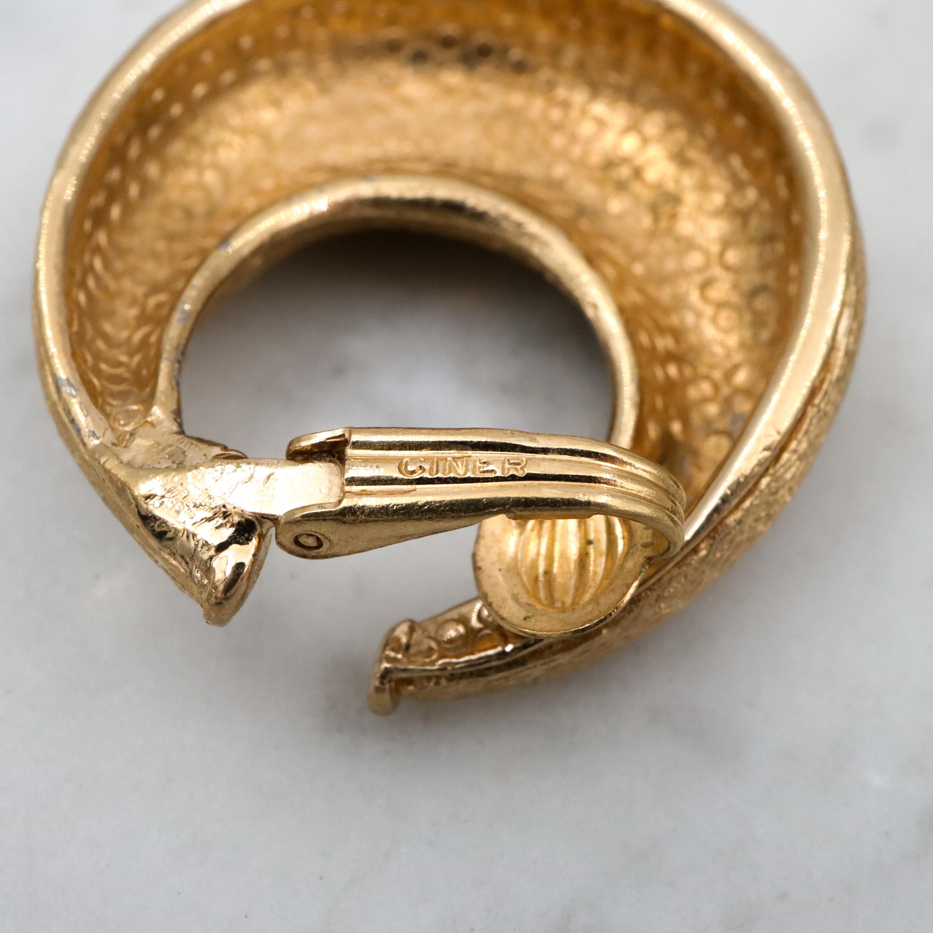 Vintage 70s Ciner textured gold plated flattened hoop huggie clip-on earrings