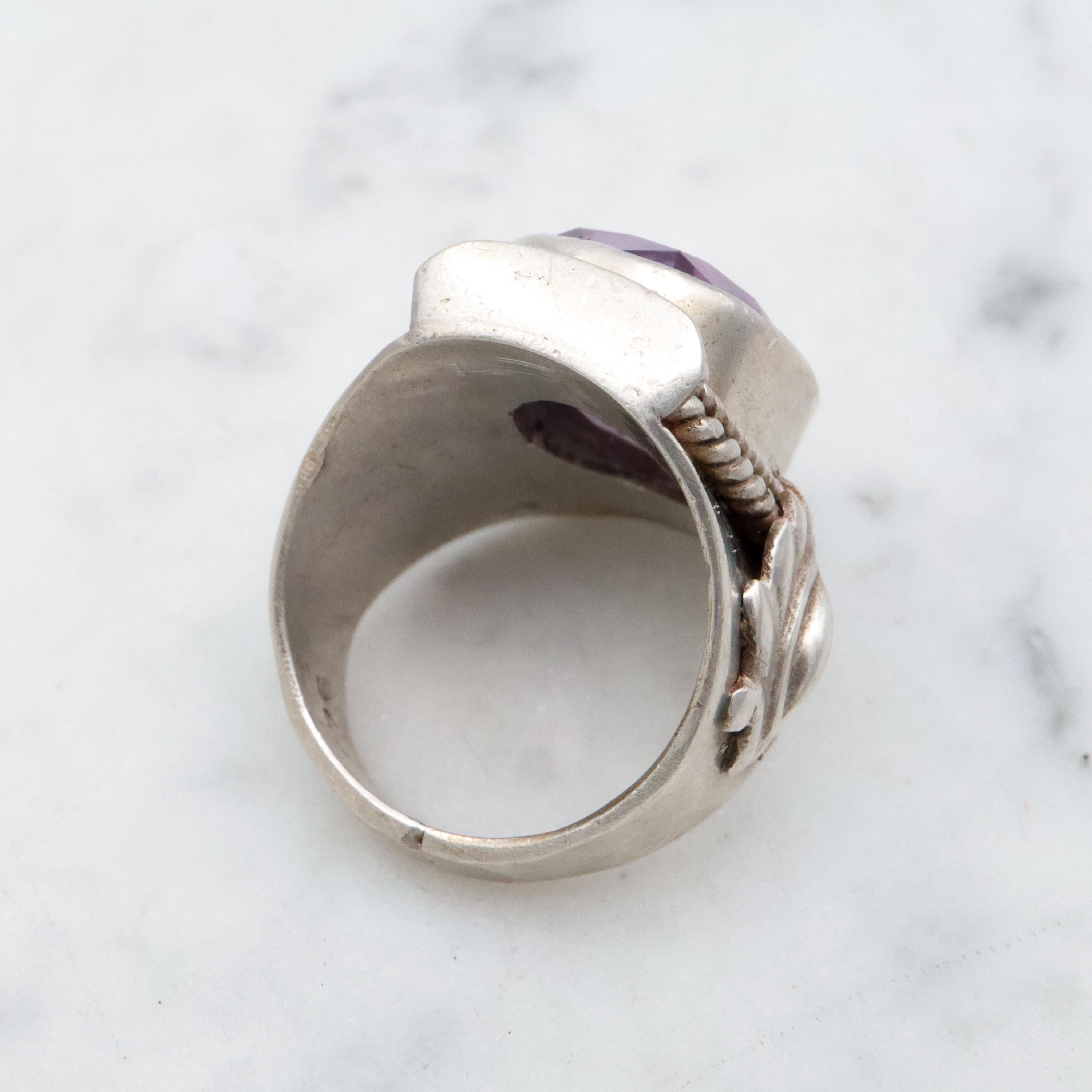 Vintage simulated purple sapphire sterling ring, sz 4.5