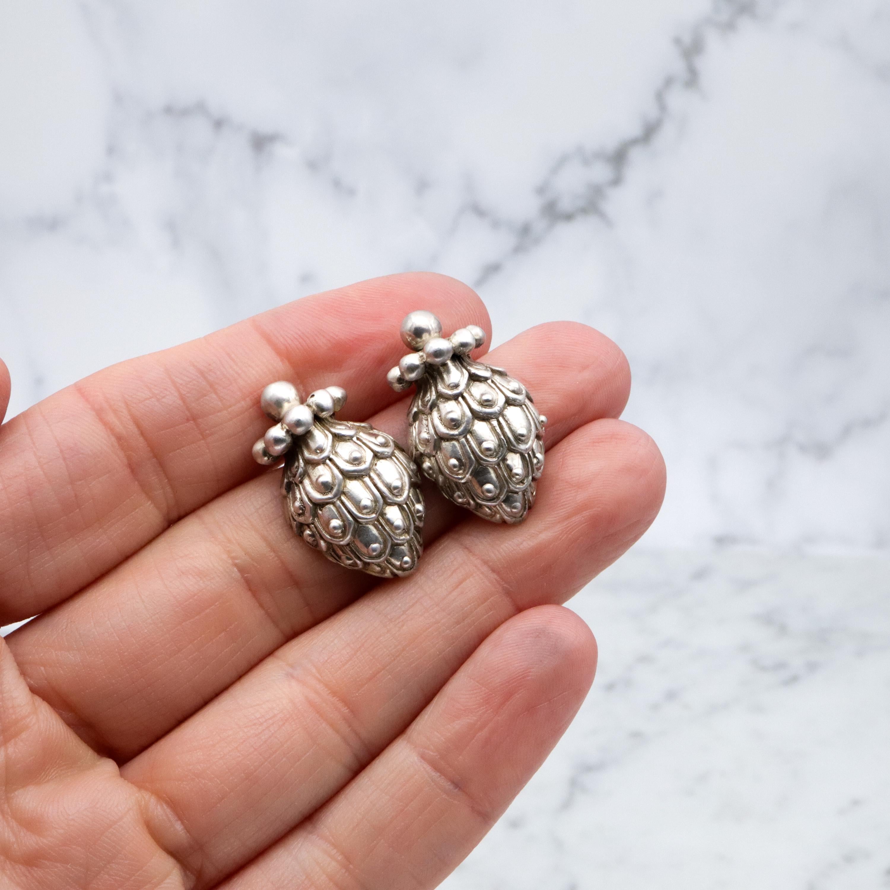 Modernist artist Davidson stylized pine cone earrings & matching vase brooch sterling set