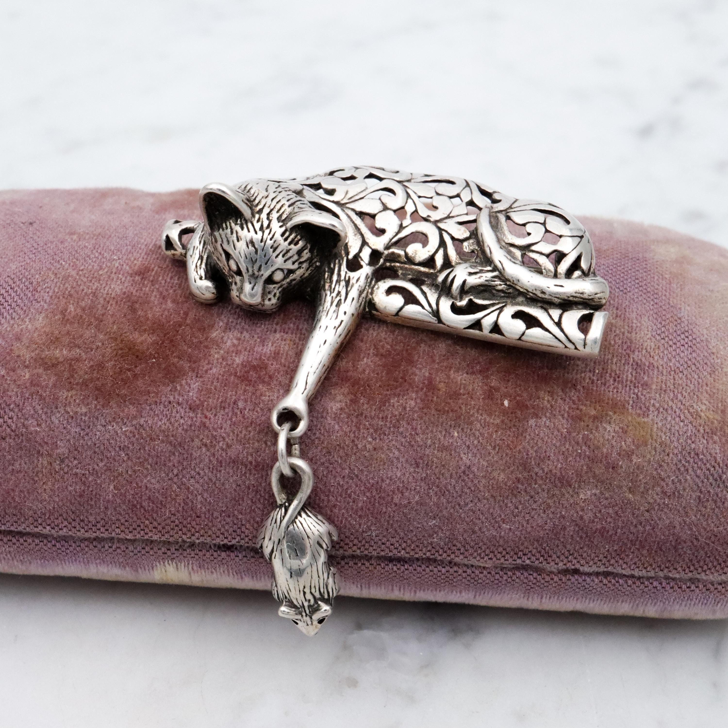 Vintage Jezlaine sterling filigree cat & mouse brooch