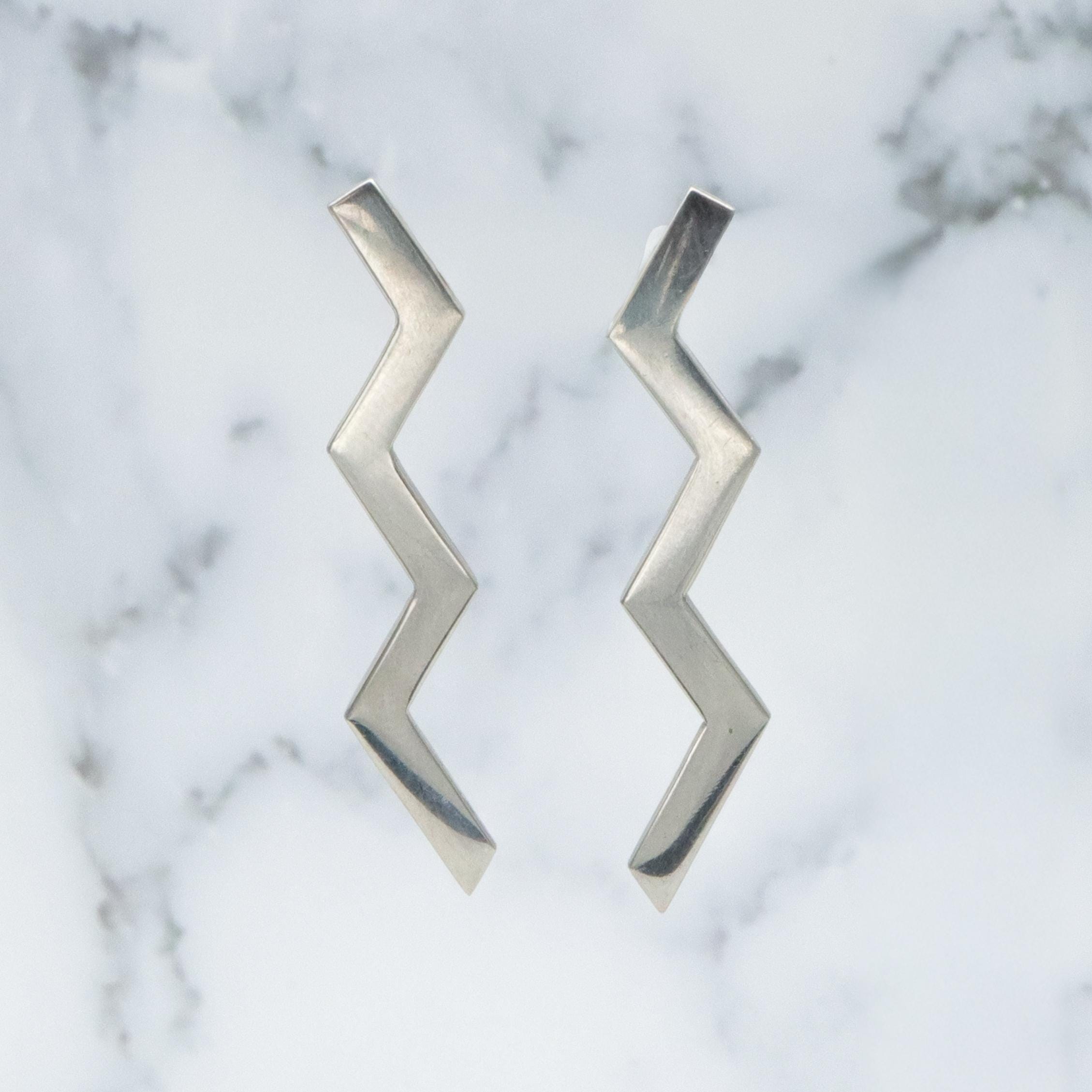 Retro Tiffany & Co Paloma Picasso sterling zig zag earrings w/pouch