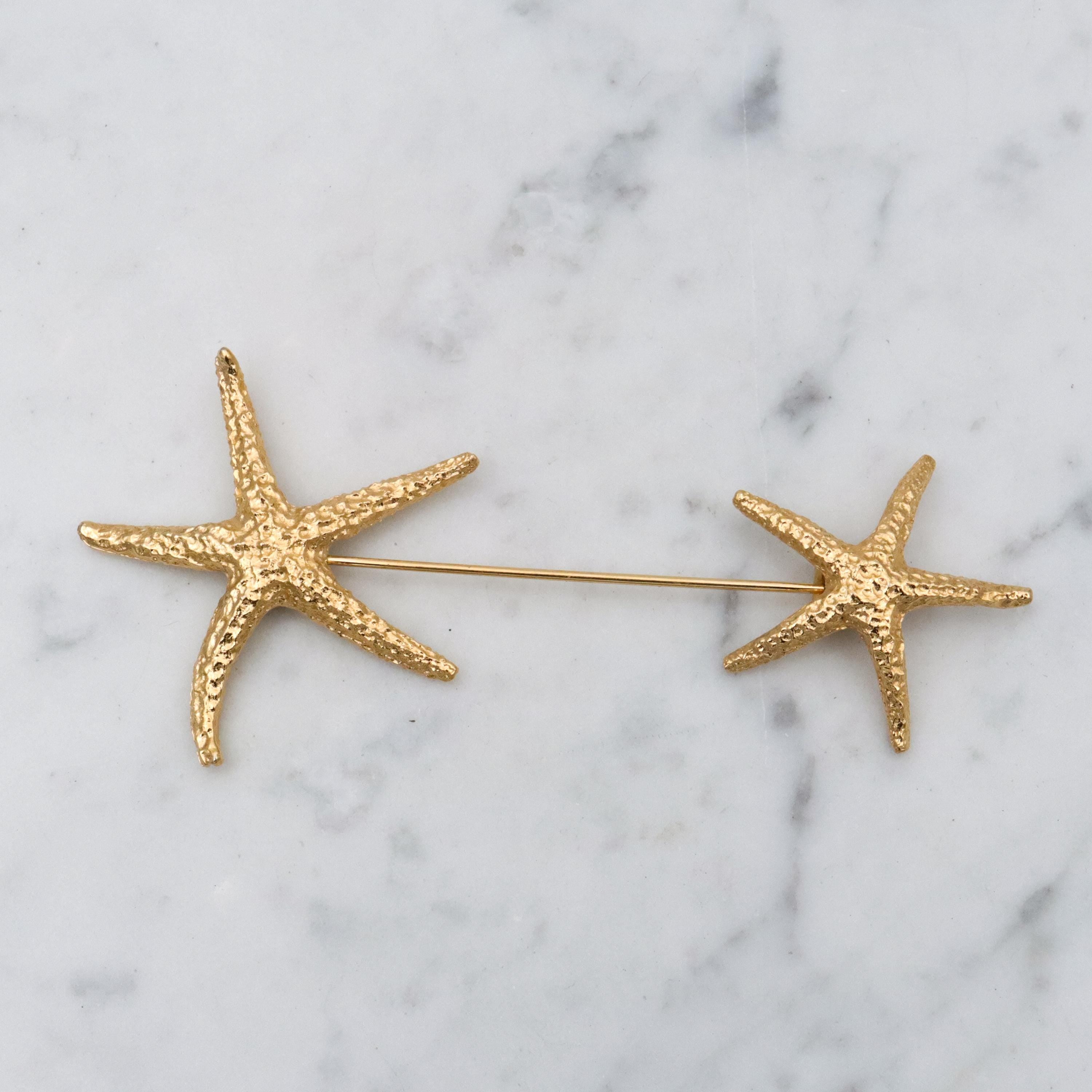 Vintage gold tone double starfish jabot pin