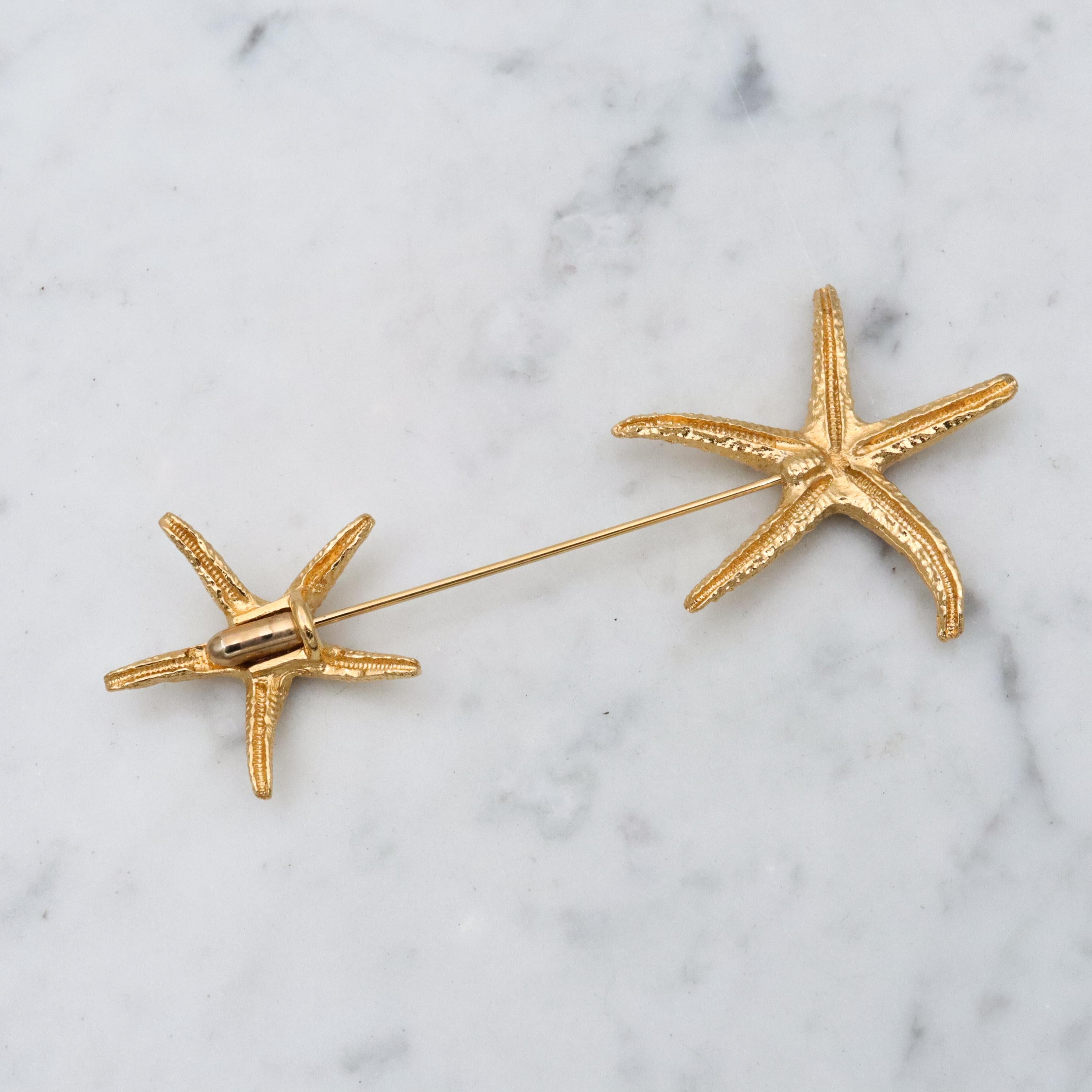 Vintage gold tone double starfish jabot pin