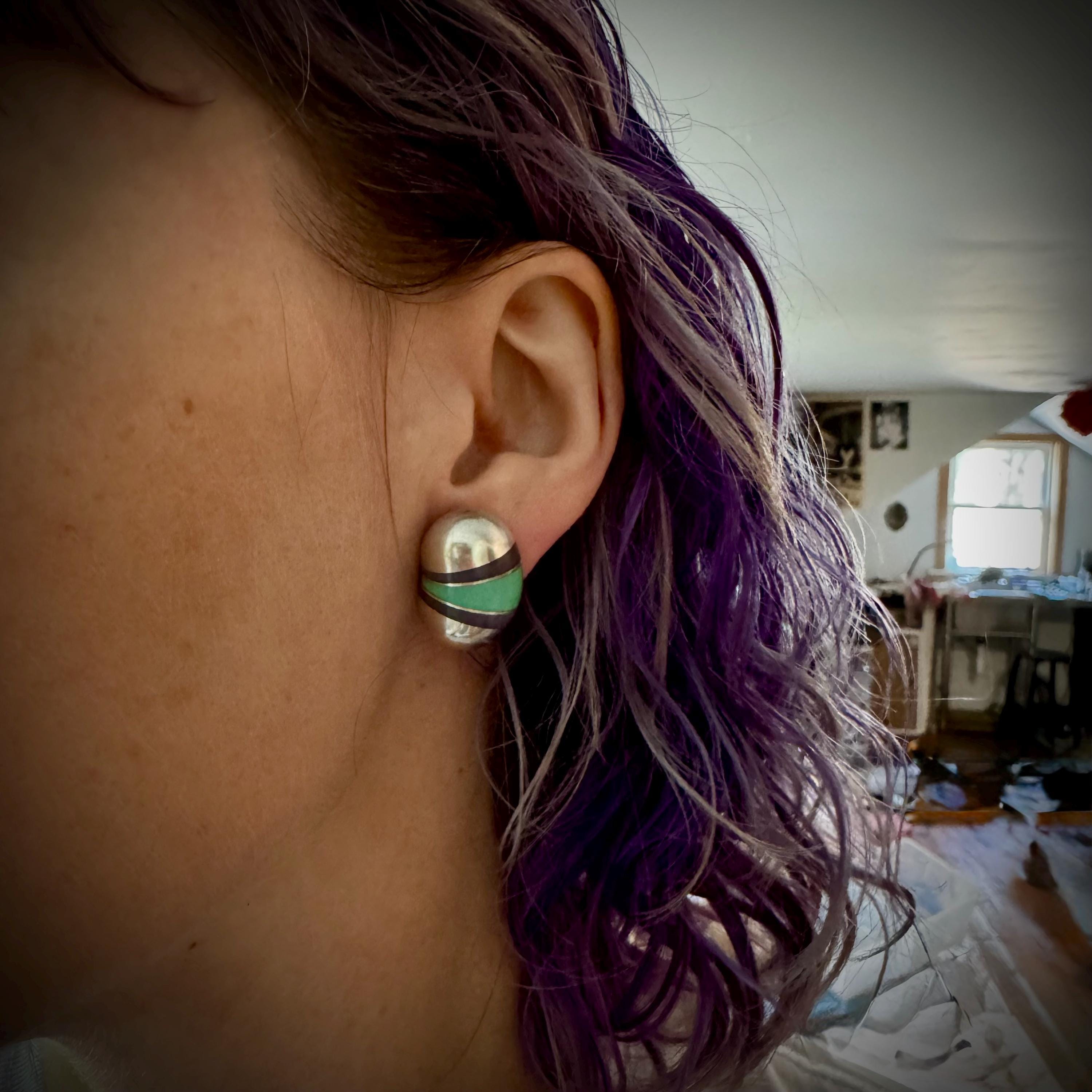 Vintage Valerie Jo Coulson gemstone inlaid sterling bean earrings