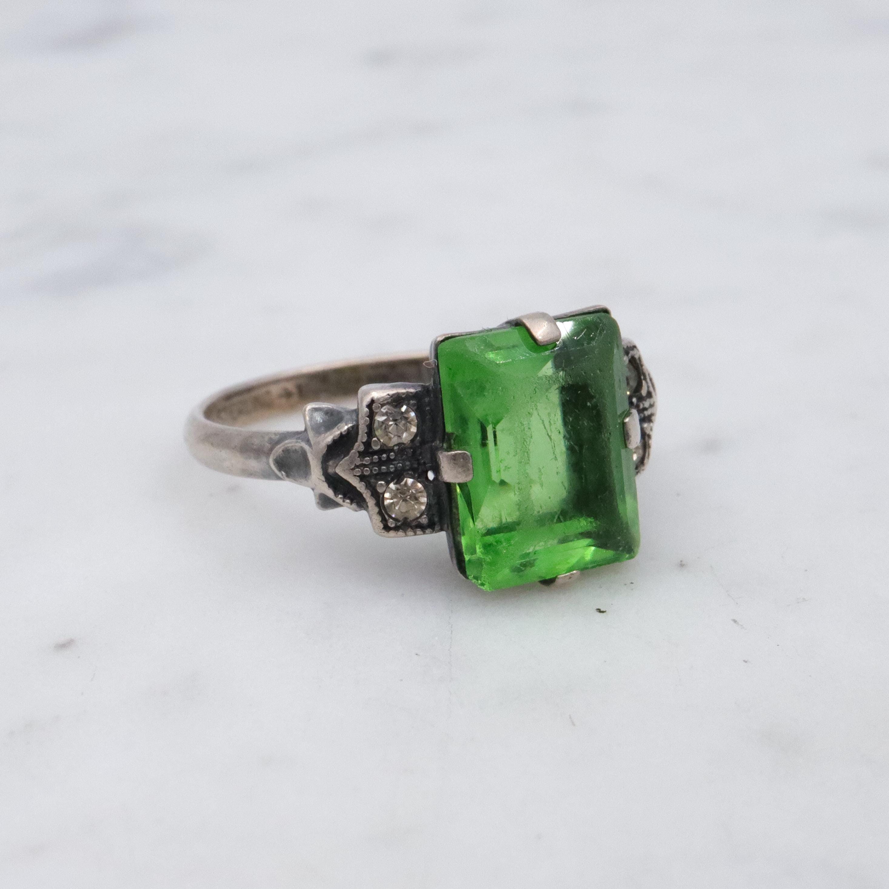 Uncas Deco sterling green glass petite ring, size 5