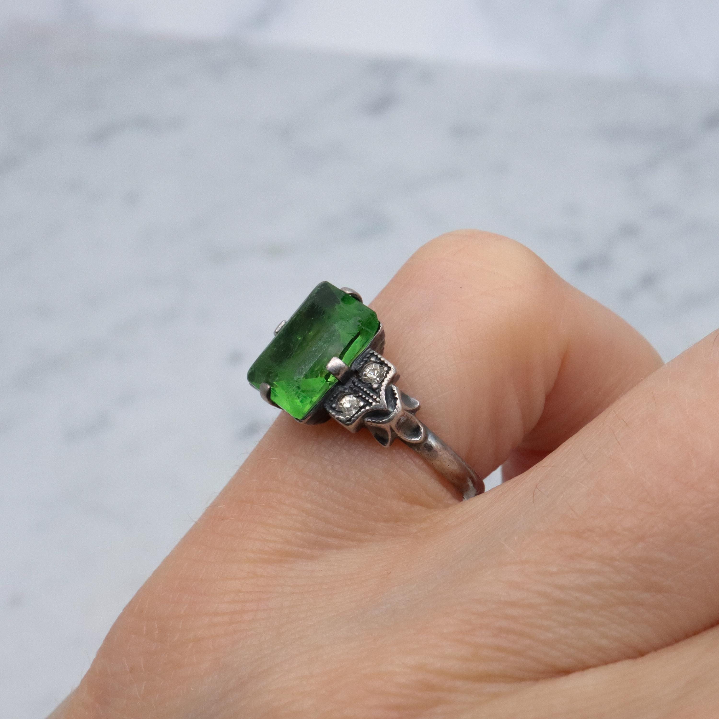 Uncas Deco sterling green glass petite ring, size 5