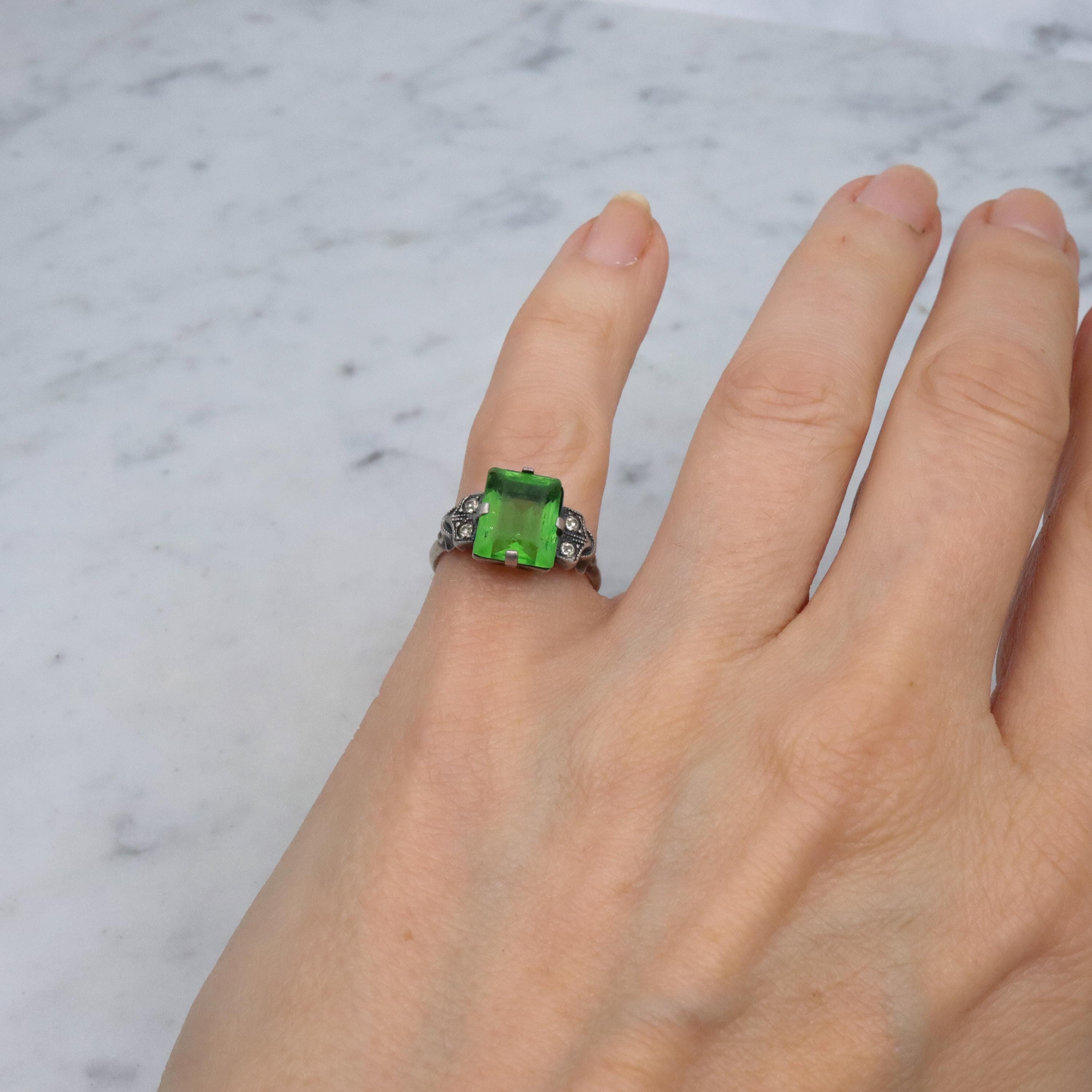 Uncas Deco sterling green glass petite ring, size 5
