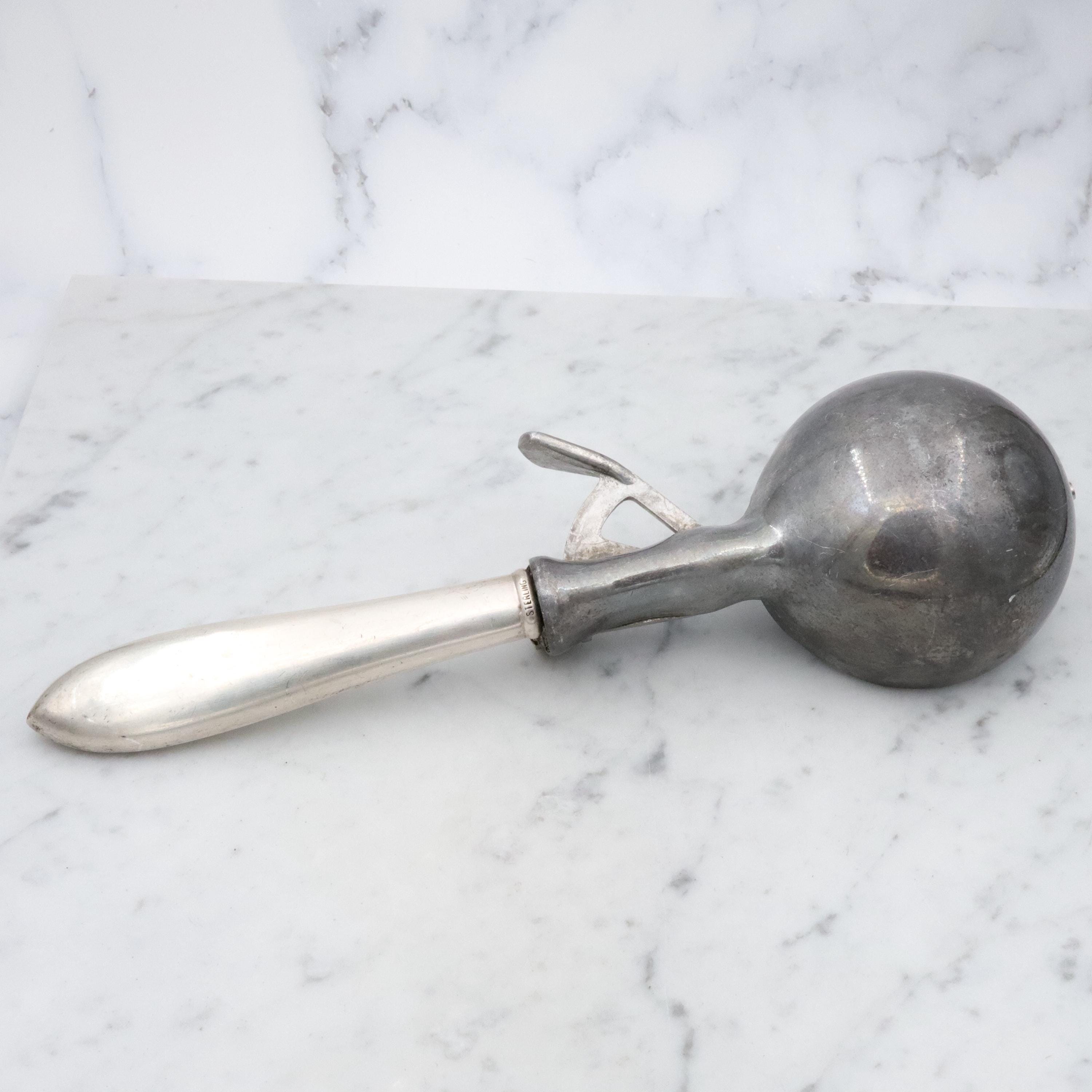 Retro Peerless aluminum spring loaded ice cream scoop with sterling handle