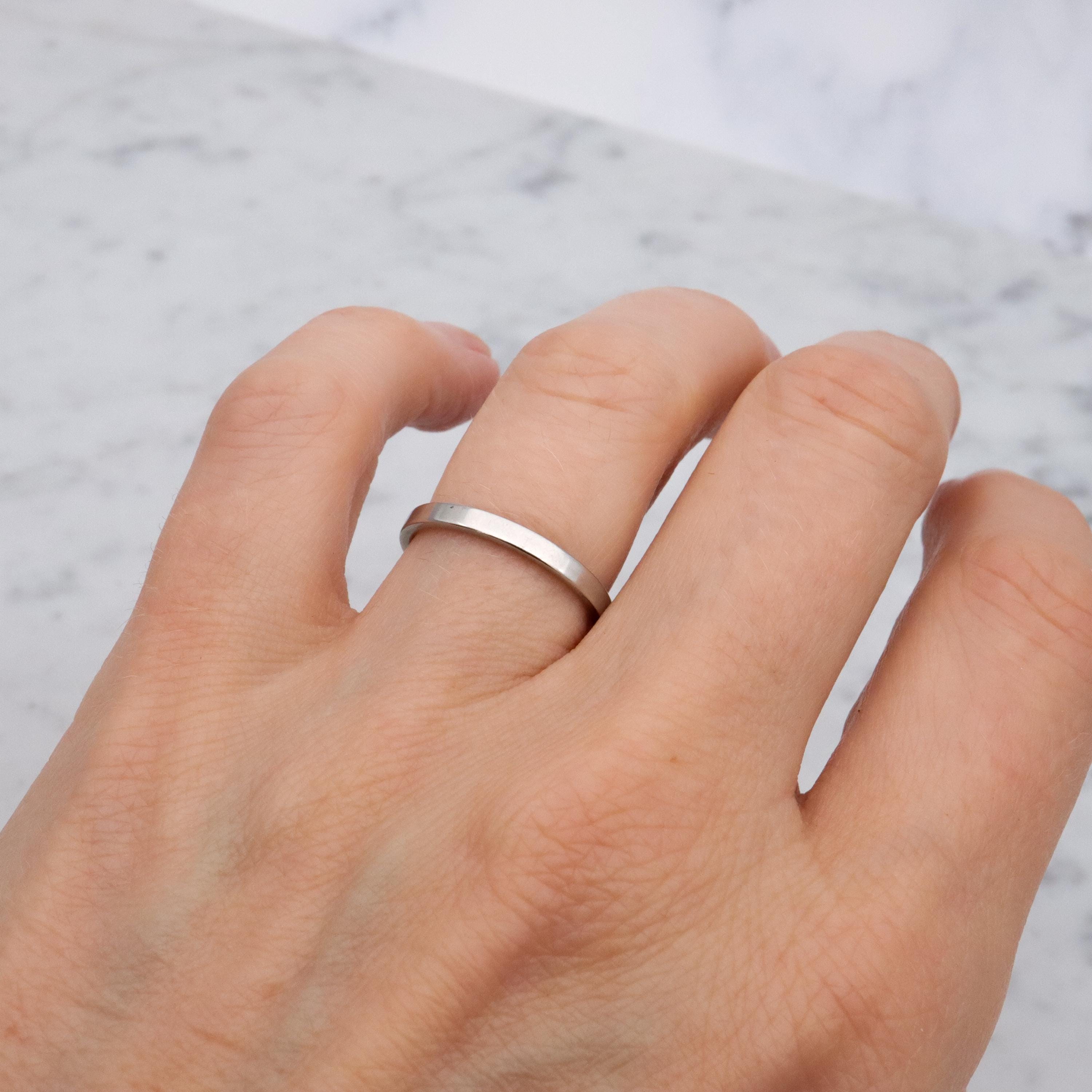 Vintage Platinum 2mm wedding band, size 6.5