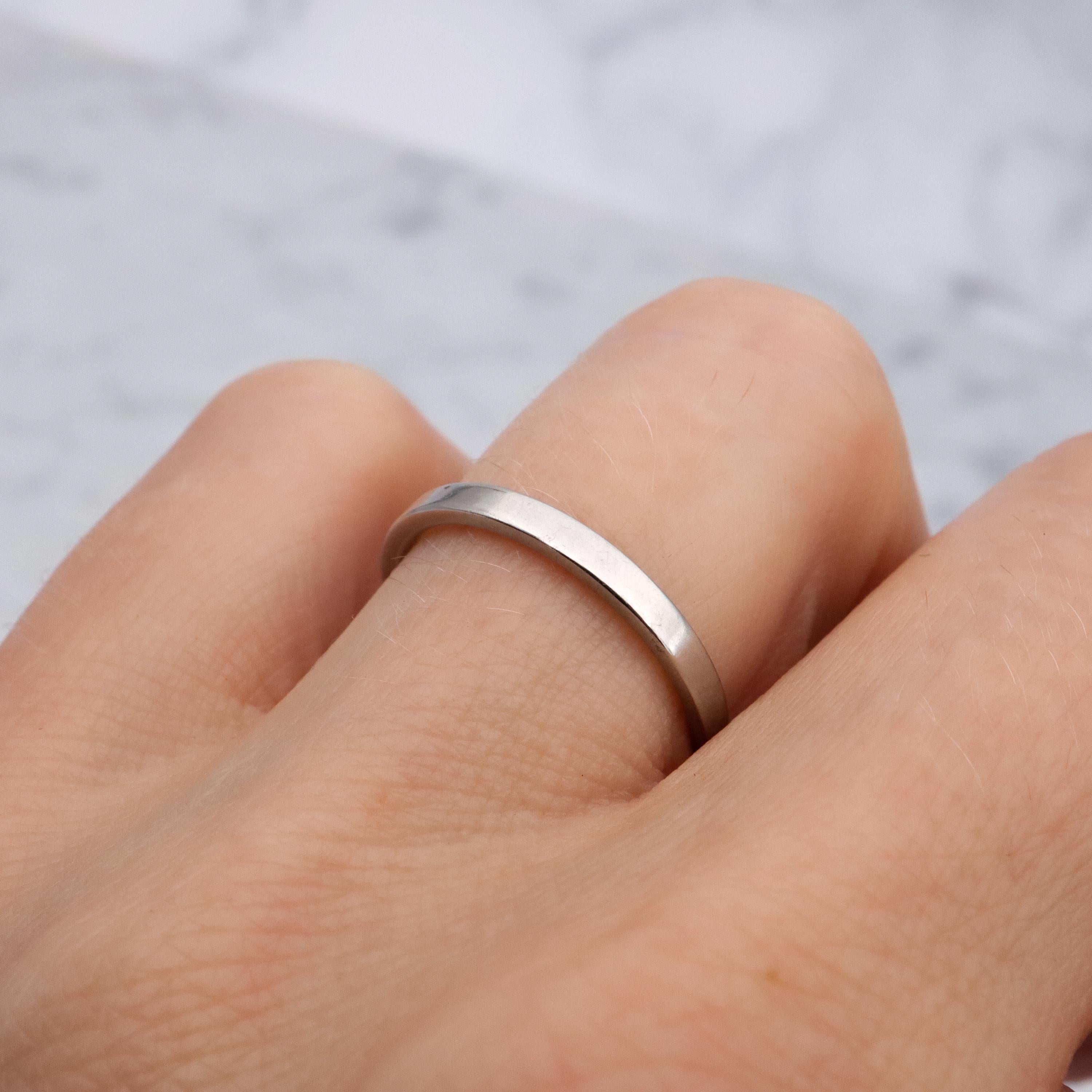 Vintage Platinum 2mm wedding band, size 6.5
