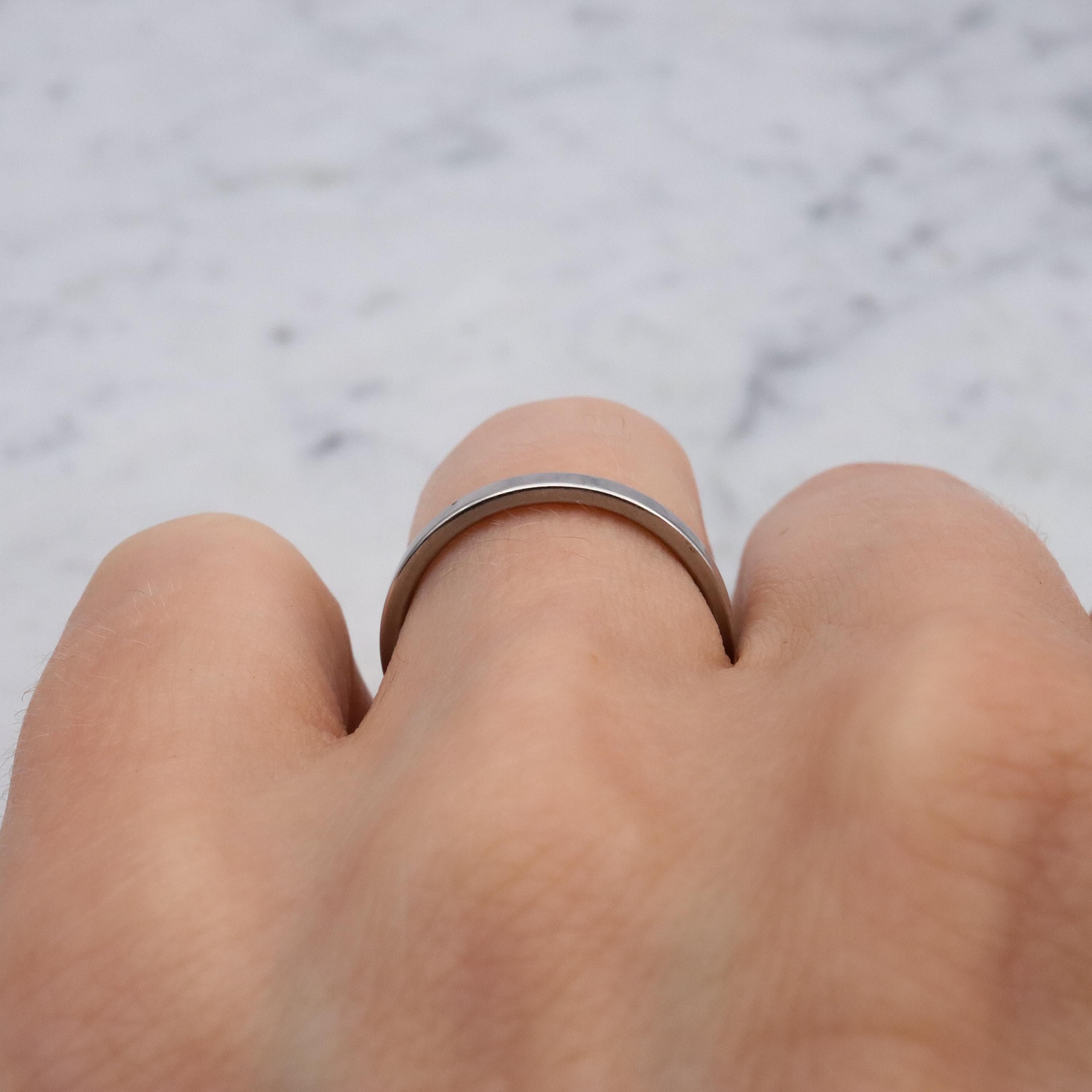 Vintage Platinum 2mm wedding band, size 6.5