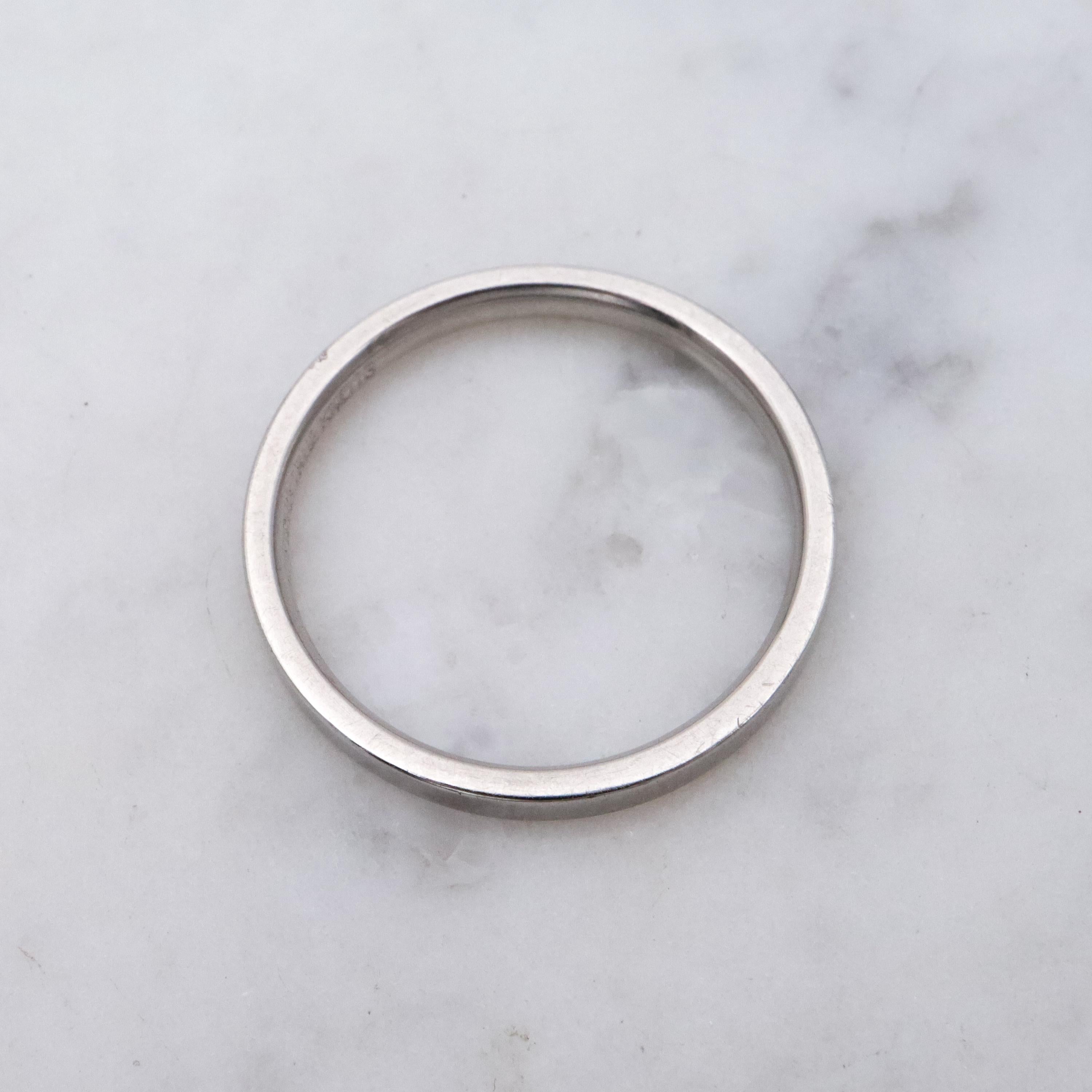 Vintage Platinum 2mm wedding band, size 6.5