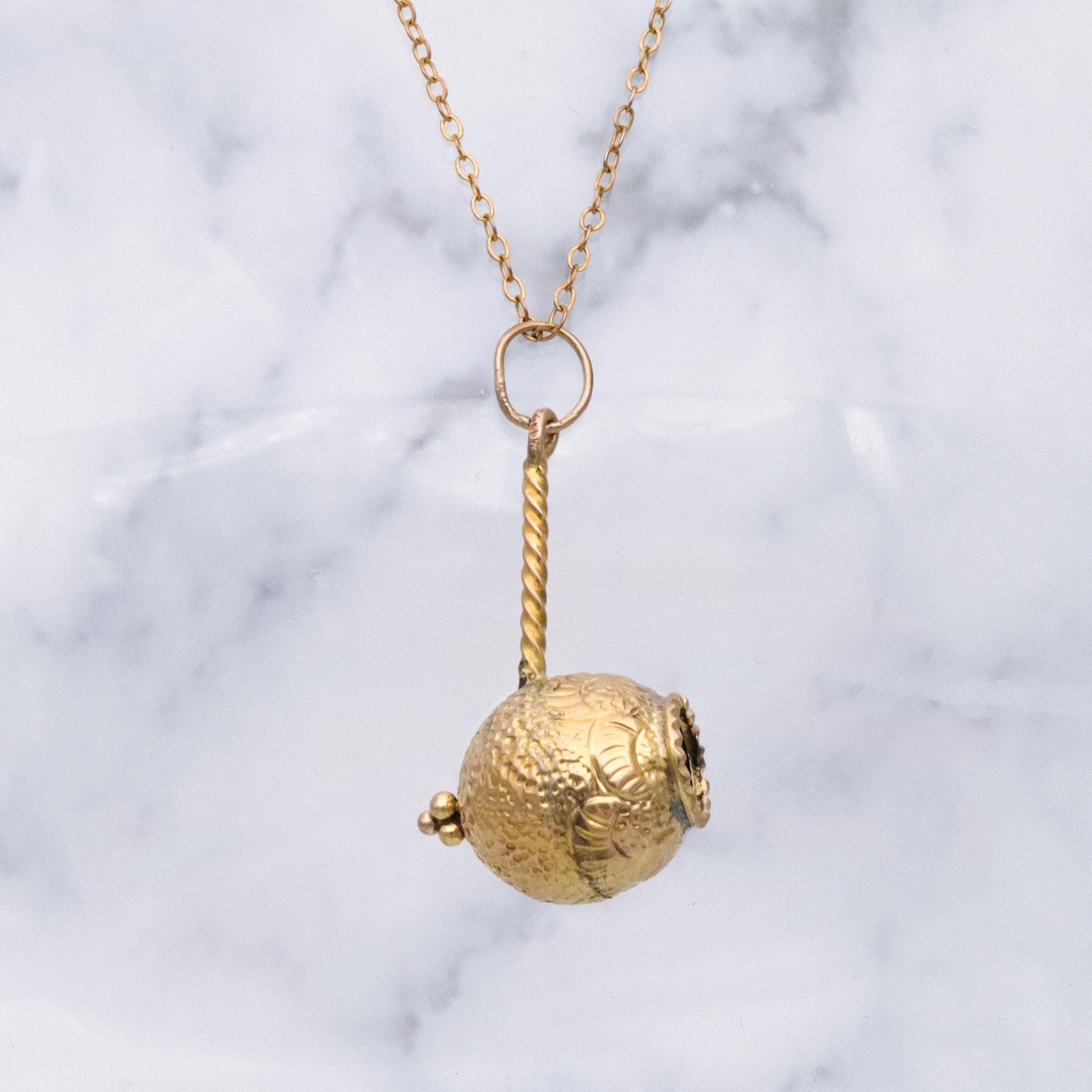 Vintage 14k gold figural gourd ladle charm pendant