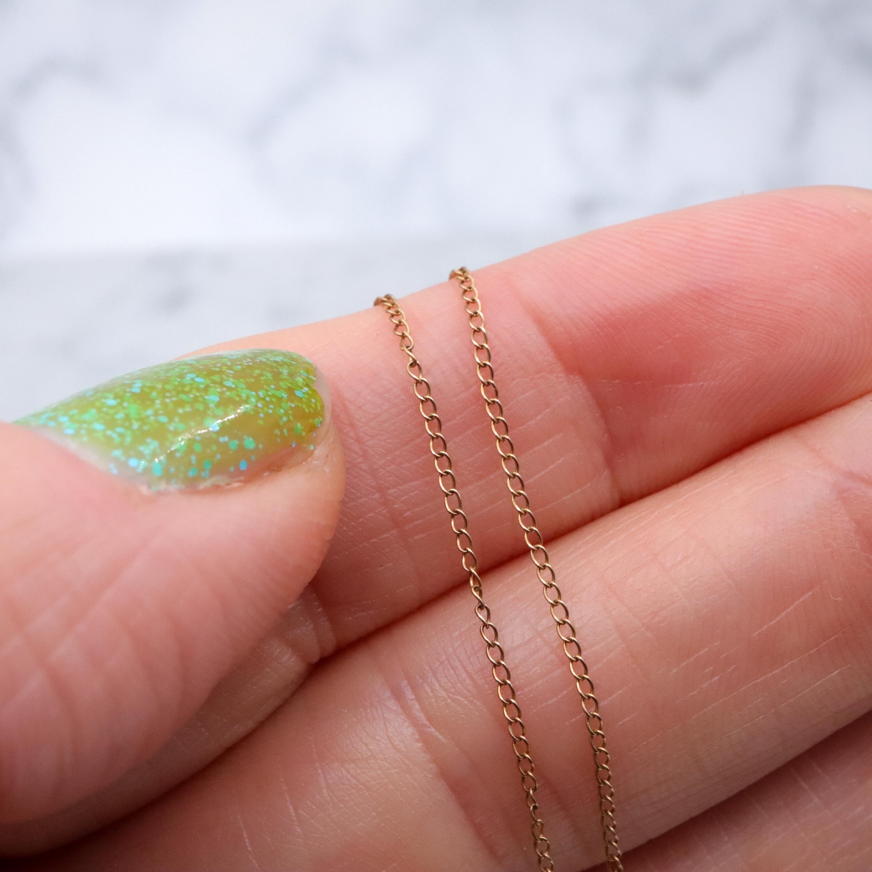 Petite Vintage 14k gold lightweight curb link chain necklace, 15"