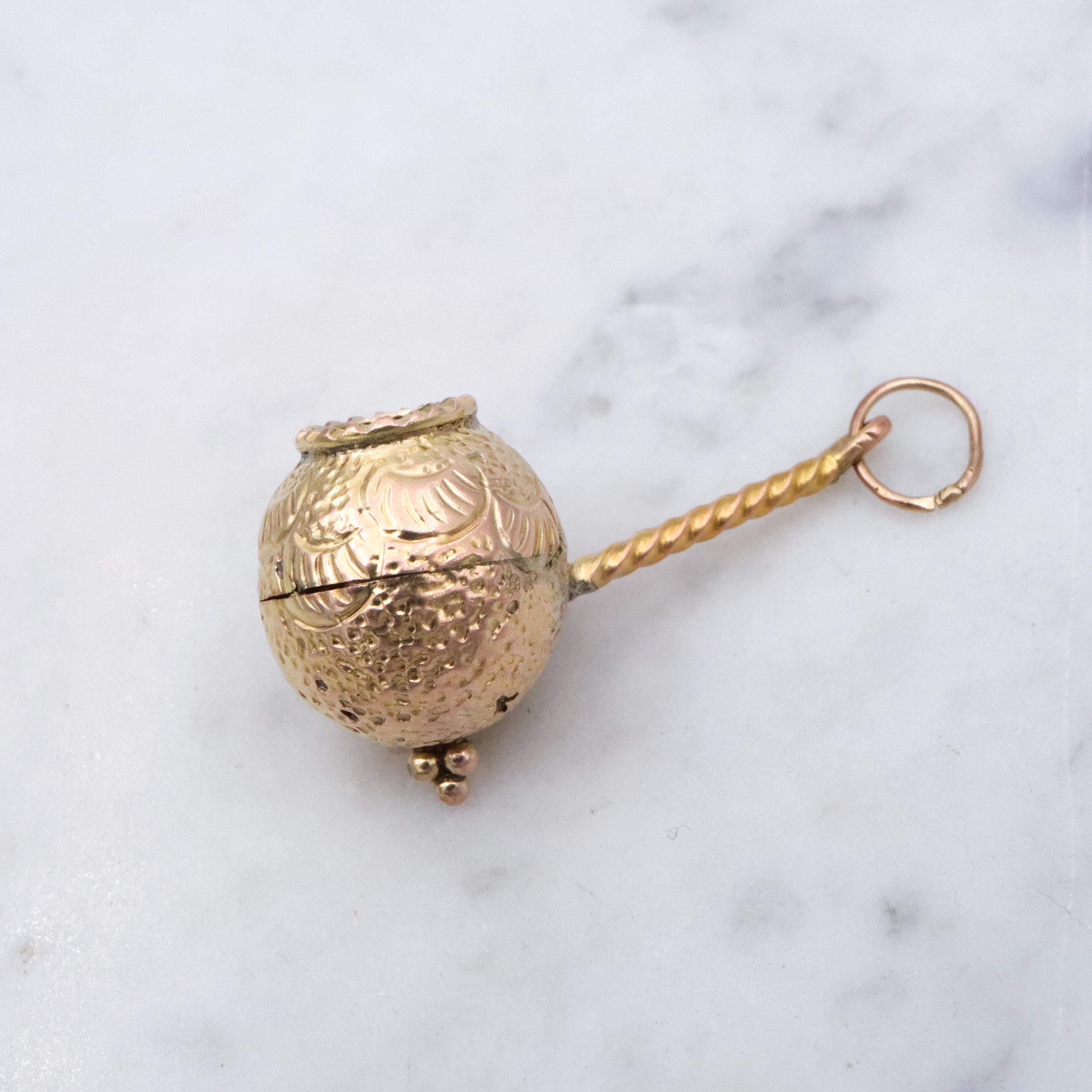 Vintage 14k gold figural gourd ladle charm pendant